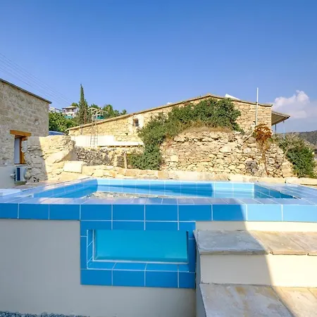Aphrodite Traditional With Swimjacuzzi Villa Larnaca