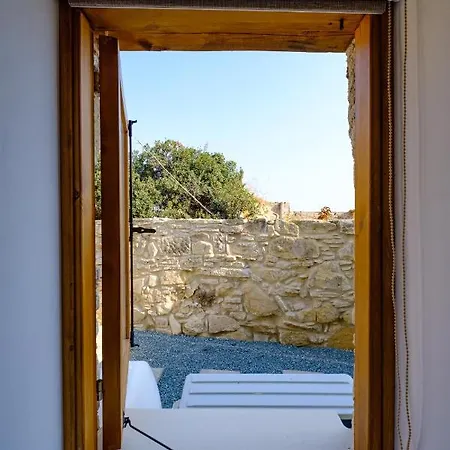 Aphrodite Traditional With Swimjacuzzi Villa